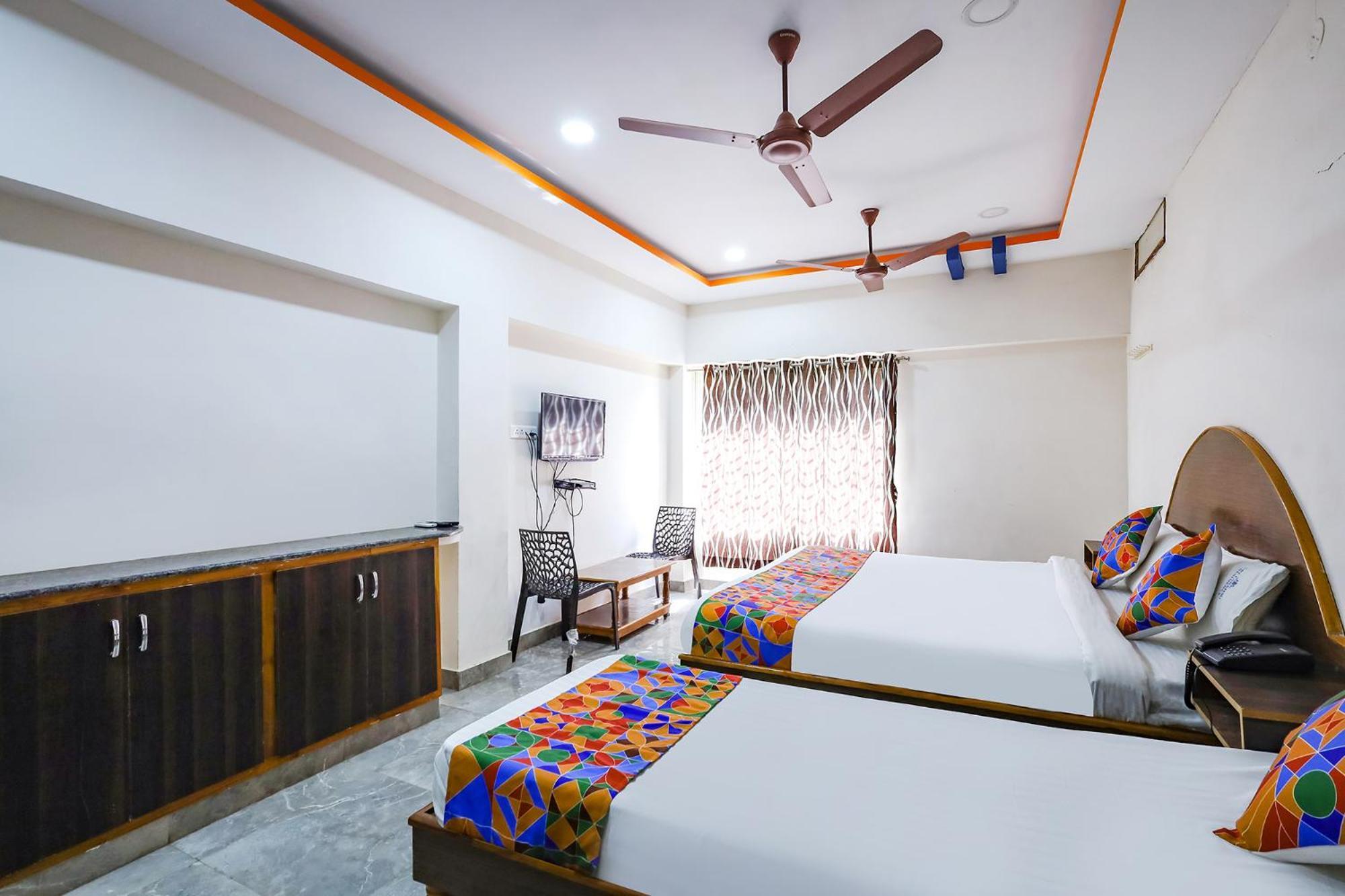 Capital O Lakshmi Residency Tirupati Exterior foto