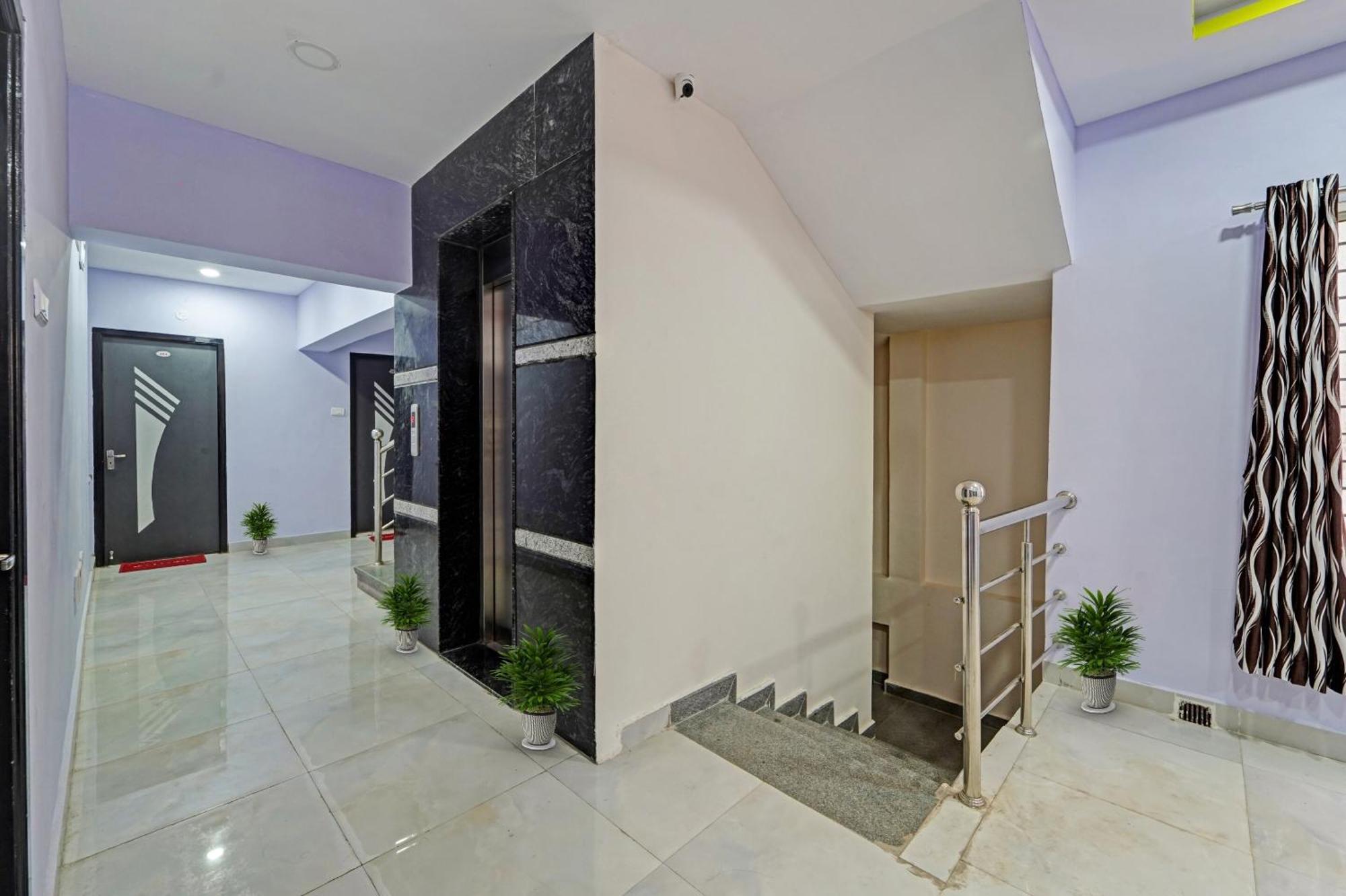 Capital O Lakshmi Residency Tirupati Exterior foto